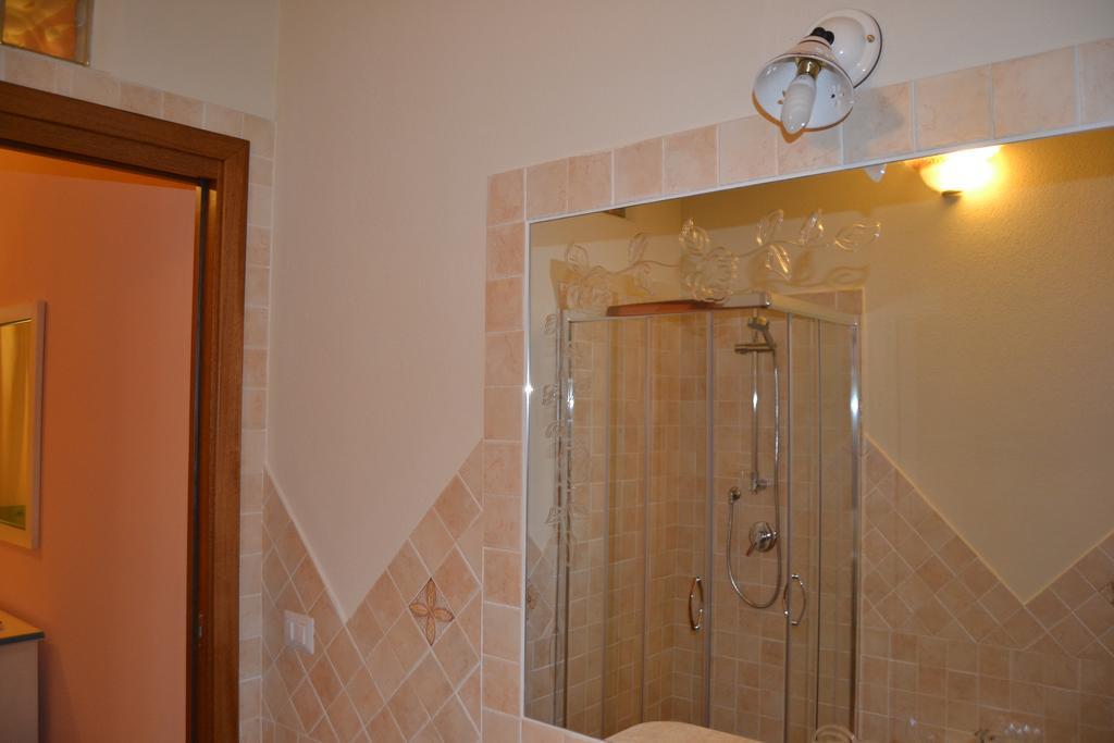 סאן תאודורו B&B La Pavoncella מראה חיצוני תמונה